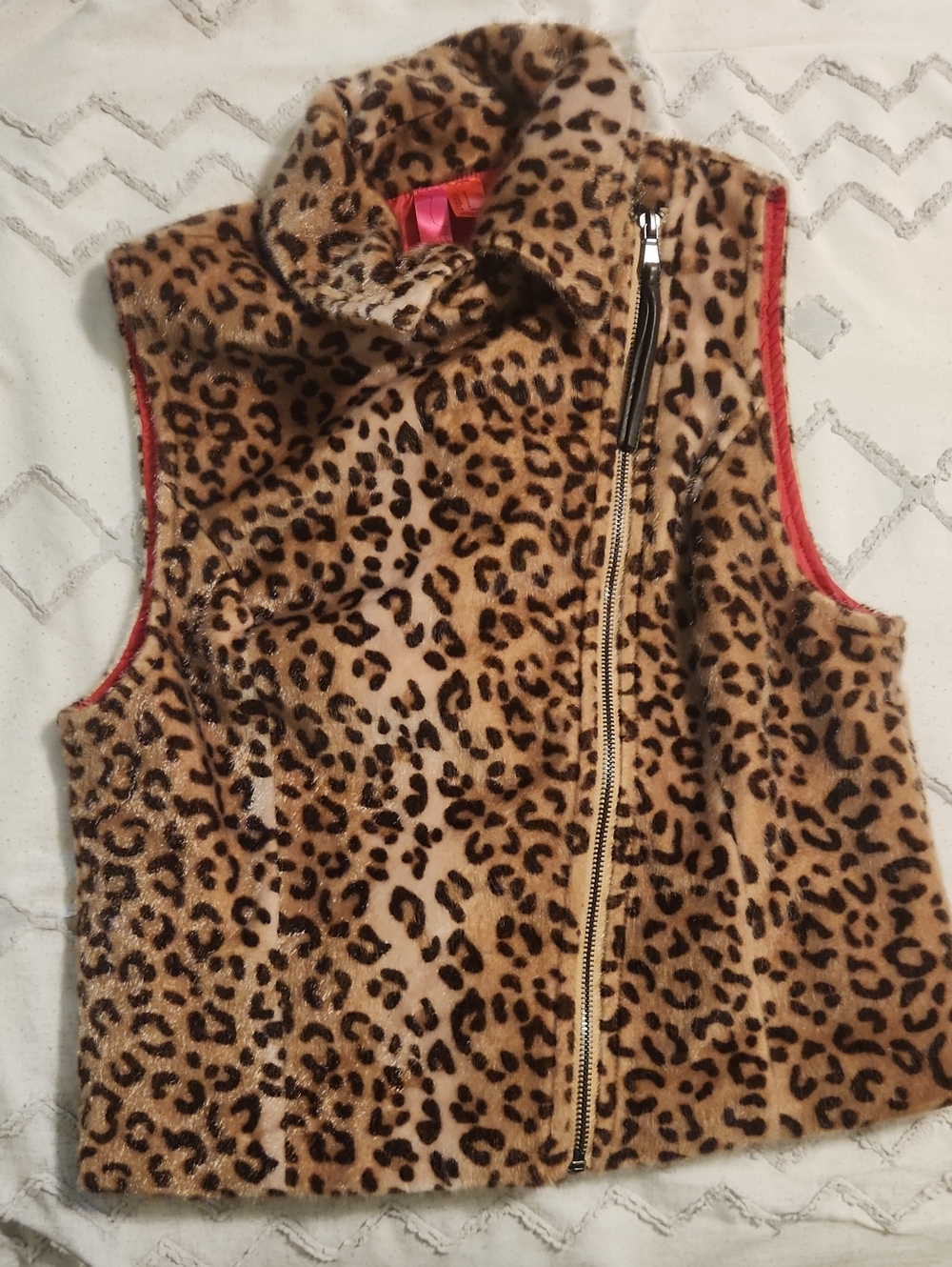 Forever 21- Women Faux Fur Leopard Print Vest in Brown- SMALL